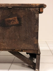 Cassapanca lombarda intagliata Bergamo XVI secolo