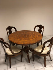 Tavolo di Rolo intarsiato . 110 cm diametro