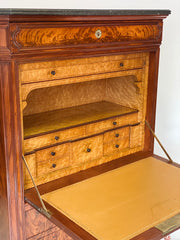 Secretaire in piuma di mogano . Metà XIX secolo ( restaurato)
