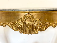 Console lombarda sagomata in legno intagliato e dorato. XIX secolo