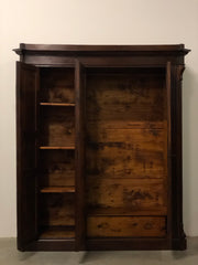Armadio Carlo X lombardo tre porte noce