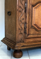 Credenza doppio corpo scolpito Luigi XIV