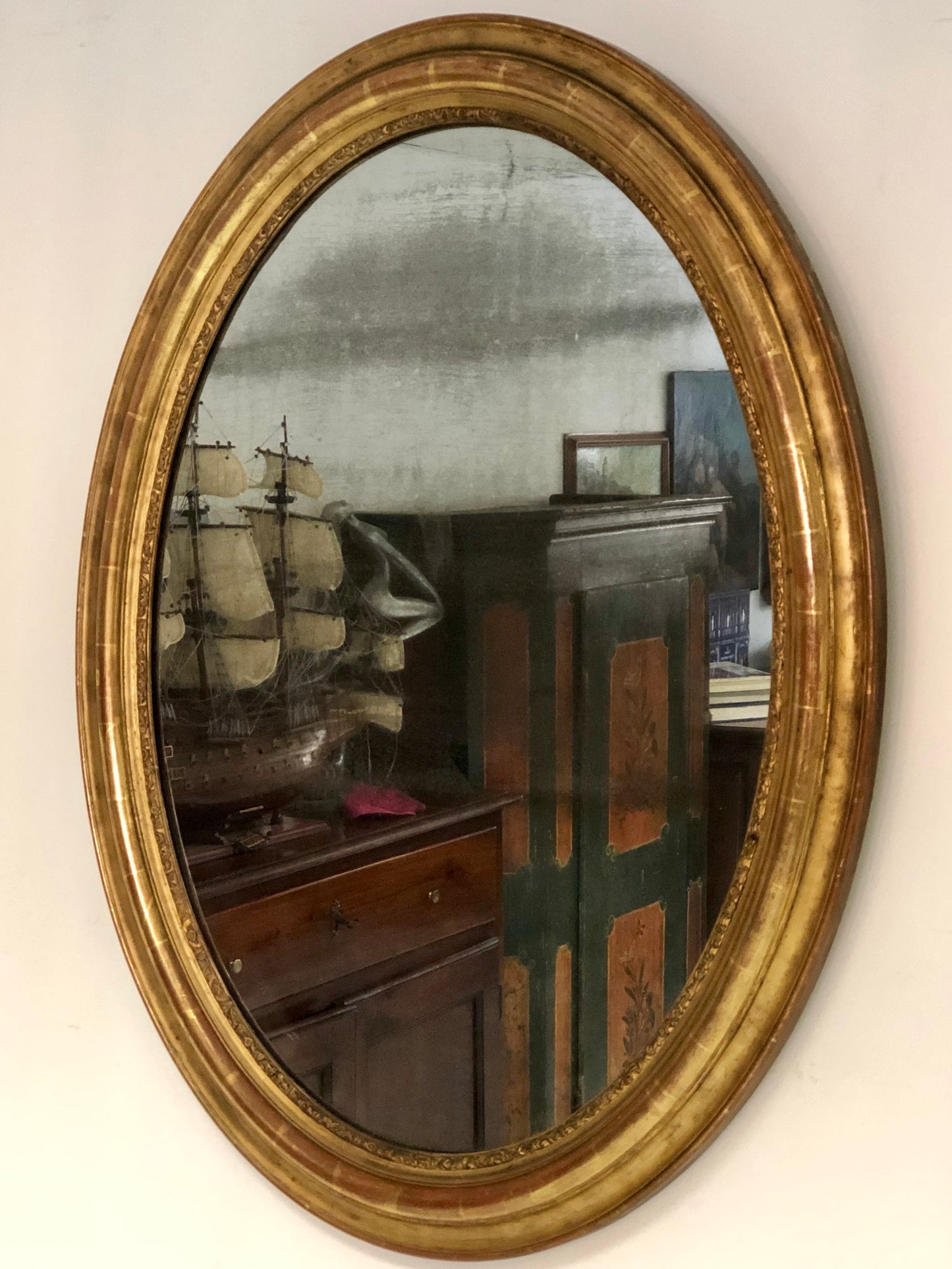 Specchiera luigi Filippo in legno dorato .XIX secolo