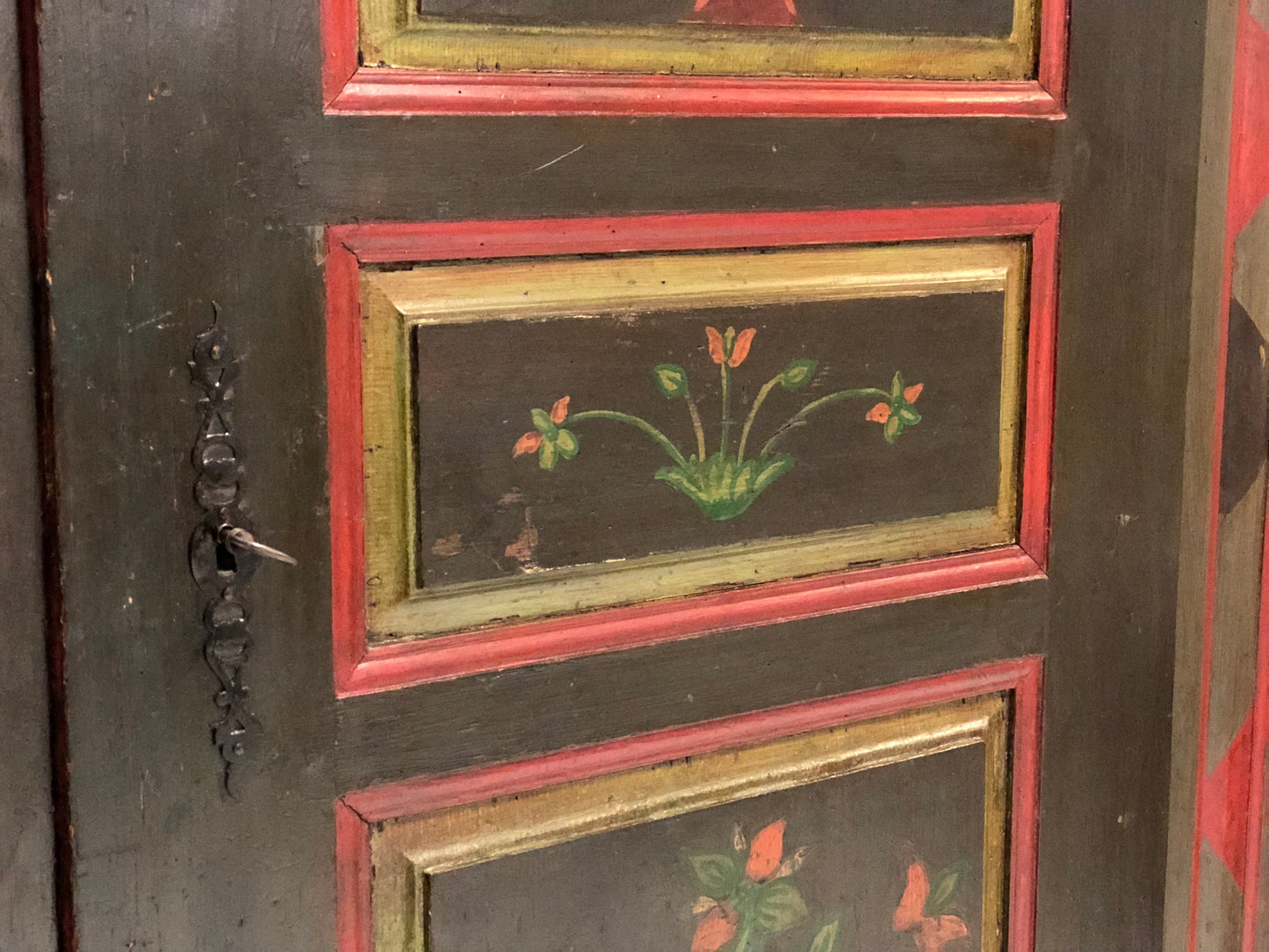 Lacquered and painted corner wardrobe. 18th century