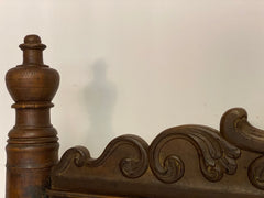 Letto Lombardo in noce Luigi XIV . XVII secolo
