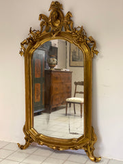 Specchiera in legno intagliato e dorato. Lombardia primo 800