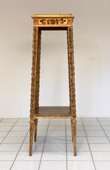 Colonna portavaso in legno intagliato e dorato. Metà 800