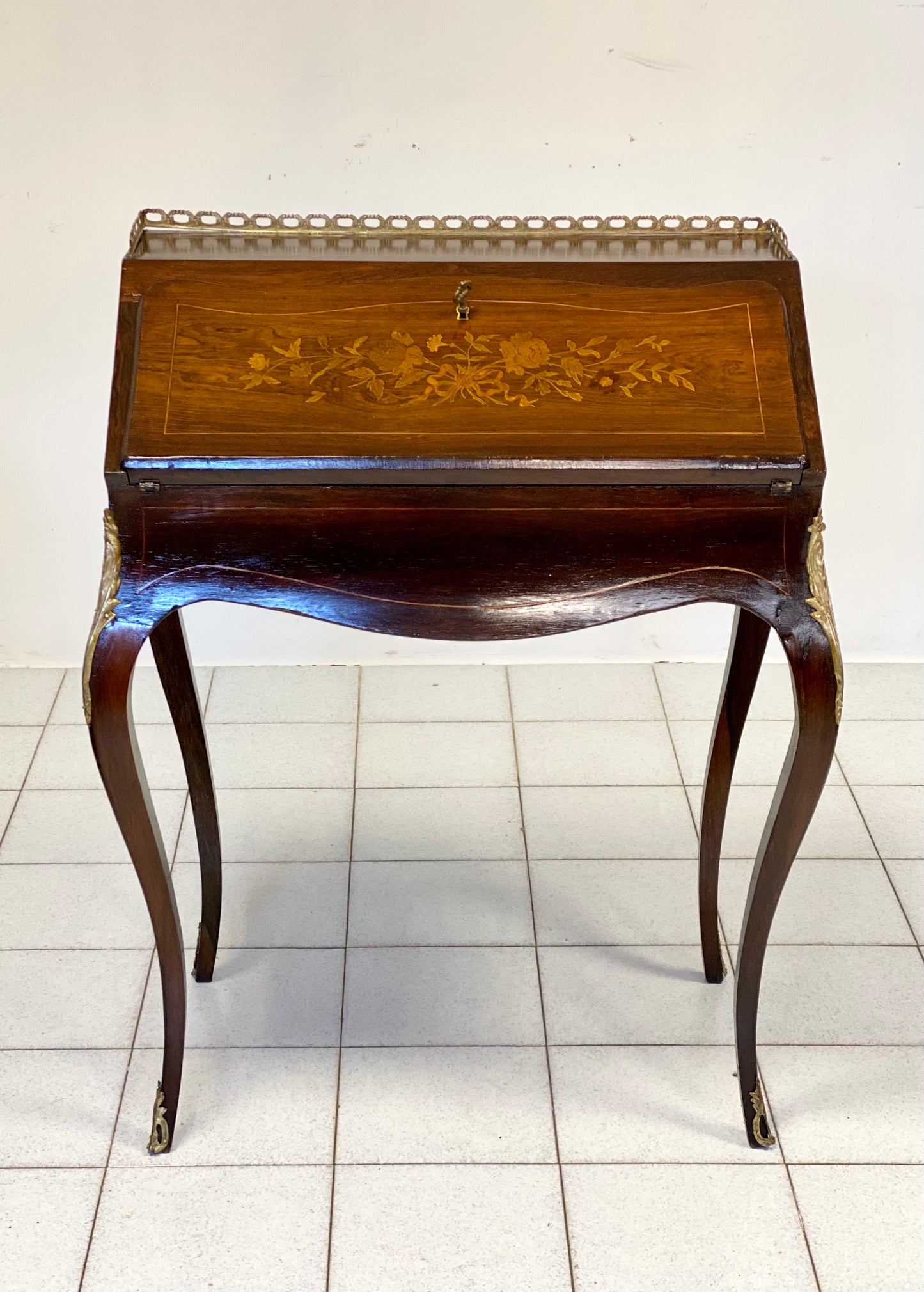Napoleon III inlaid curved bureau
