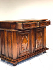 Credenza in noce Luigi XIV . Fine XVII secolo