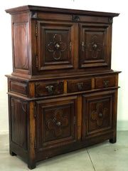 Credenza doppio corpo XVII secolo