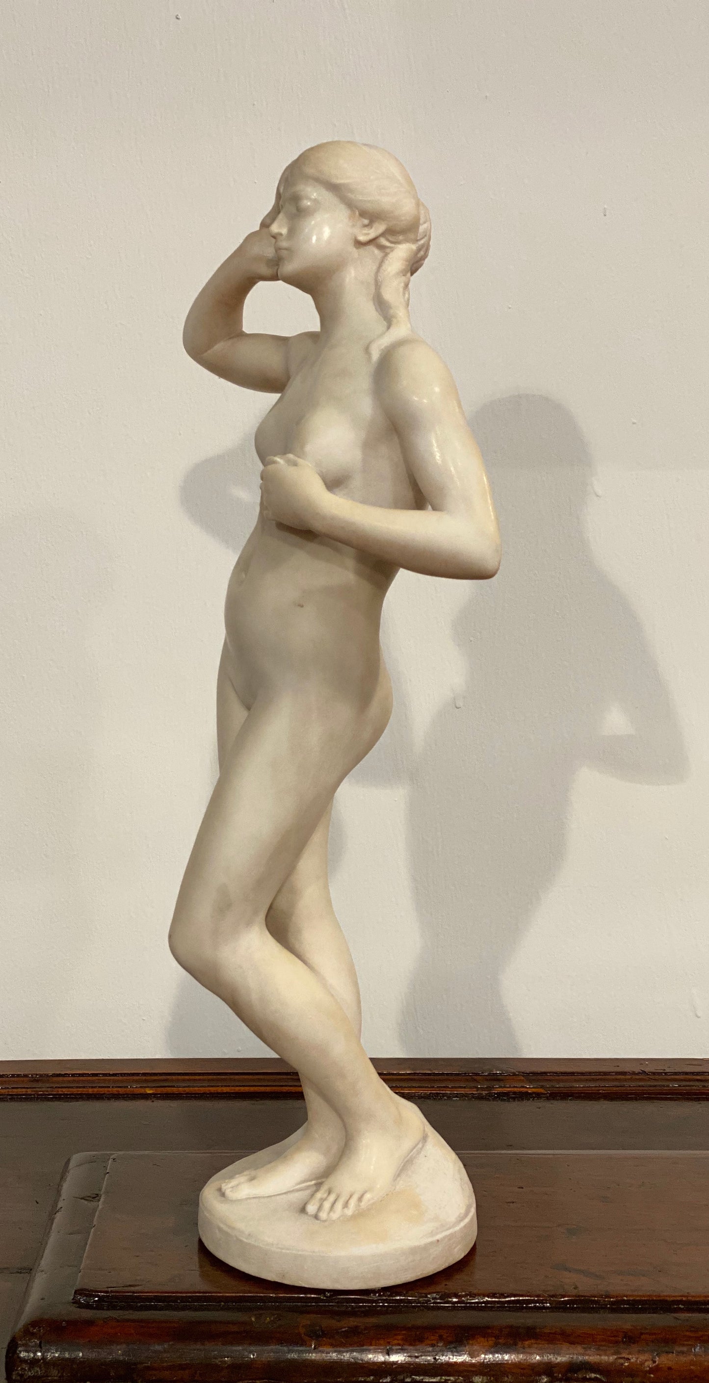 Venus bathing in Carrara marble. 19th century