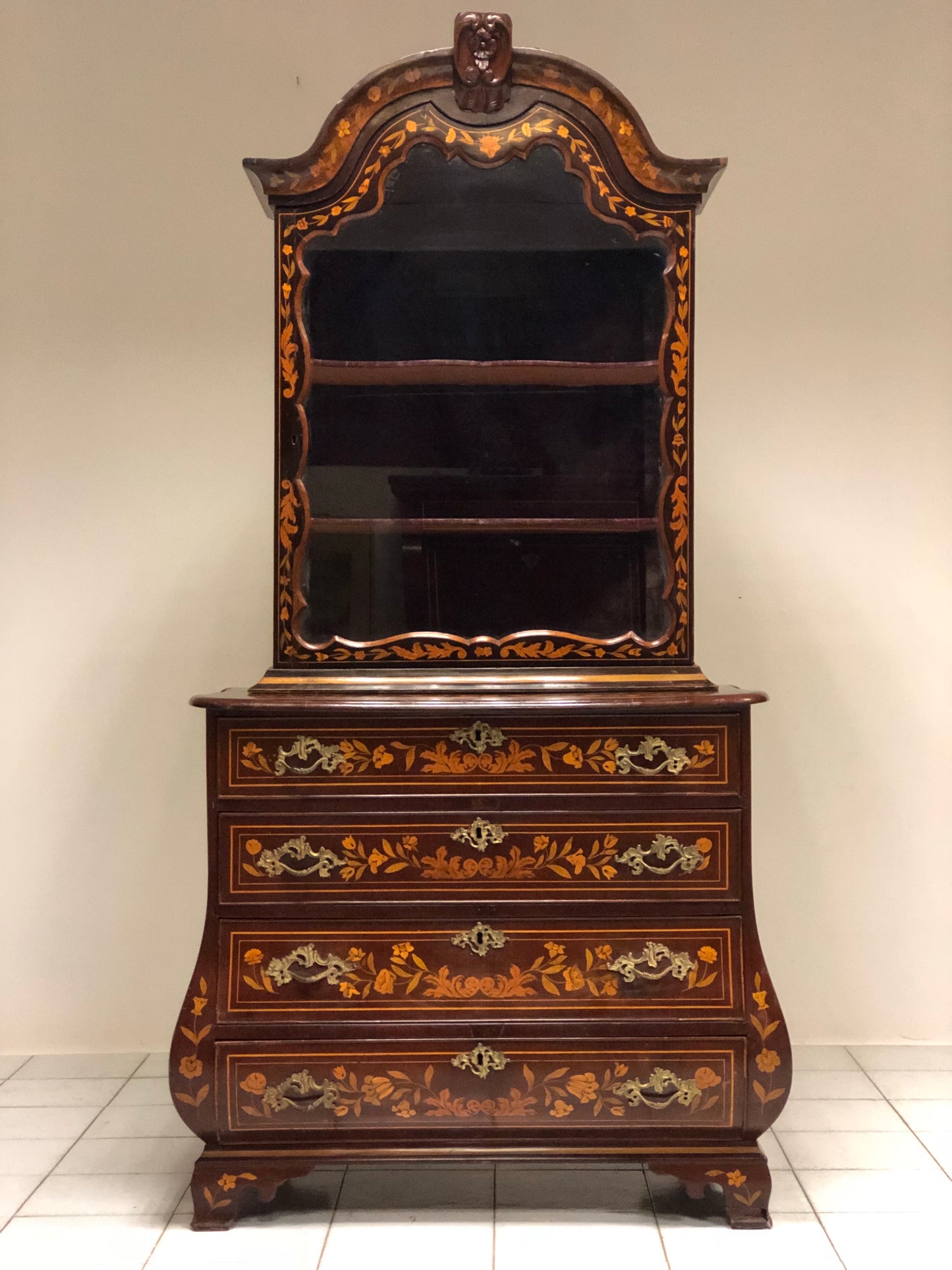Dutch inlaid trumeau. 18th century