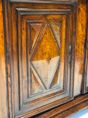 Credenza in noce Luigi XIV . Fine XVII secolo