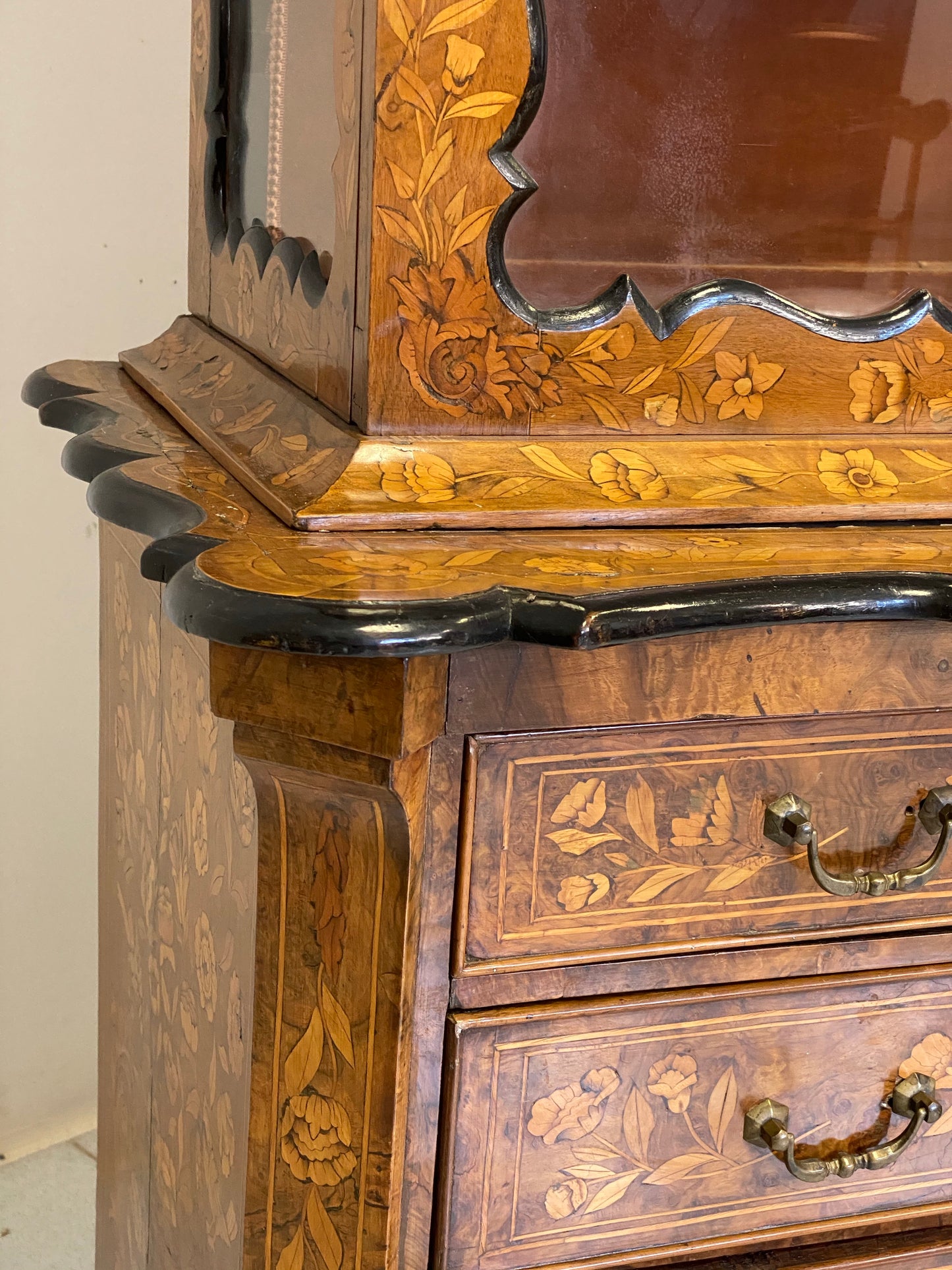Trumeau with display case. Holland, early 19th century