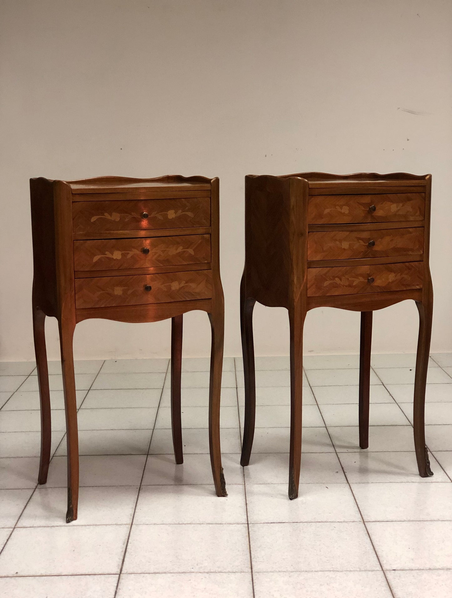 Coppia di comodini Napoleone III intarsiati