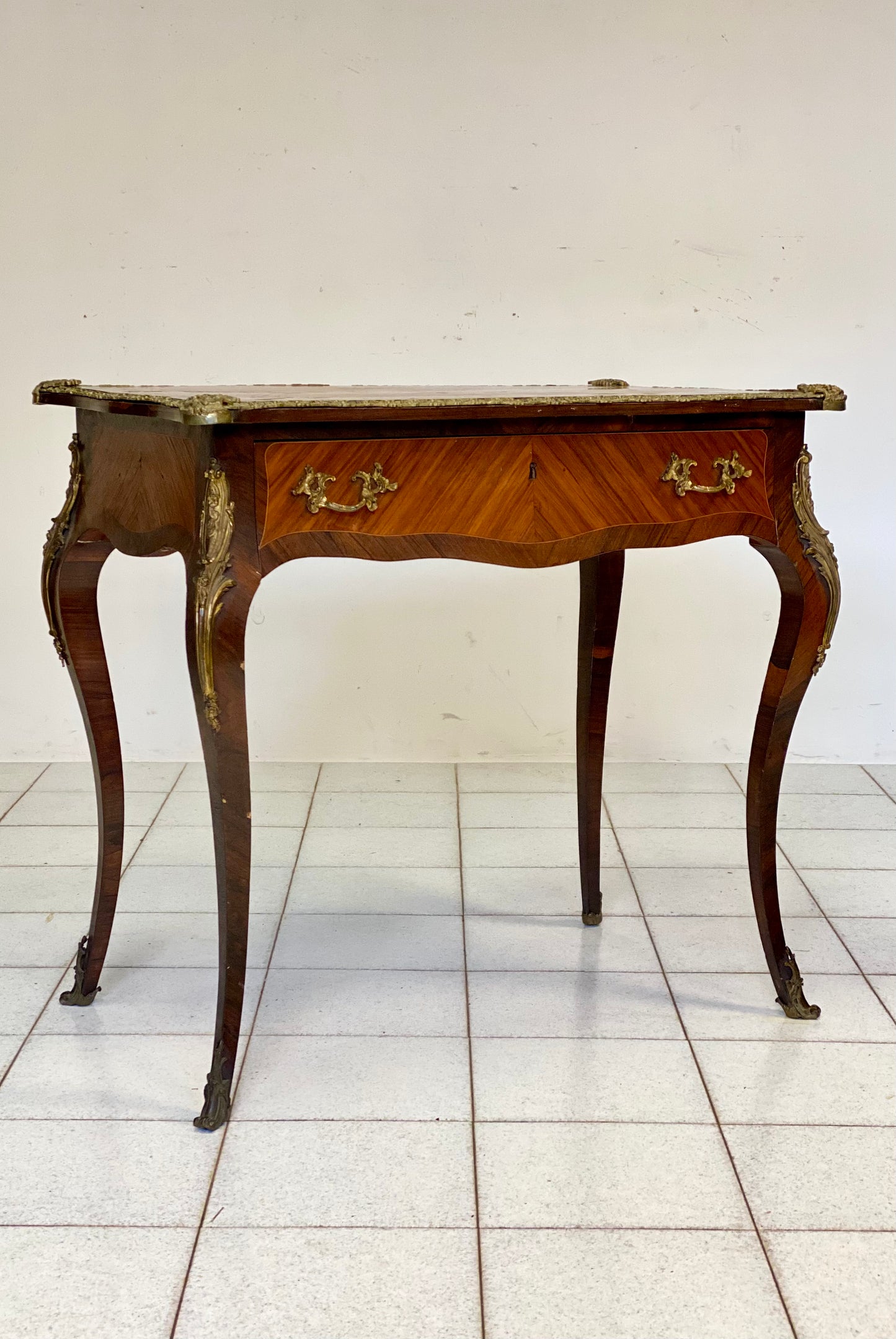 Tavolino da centro Napoleone III fine XIX secolo