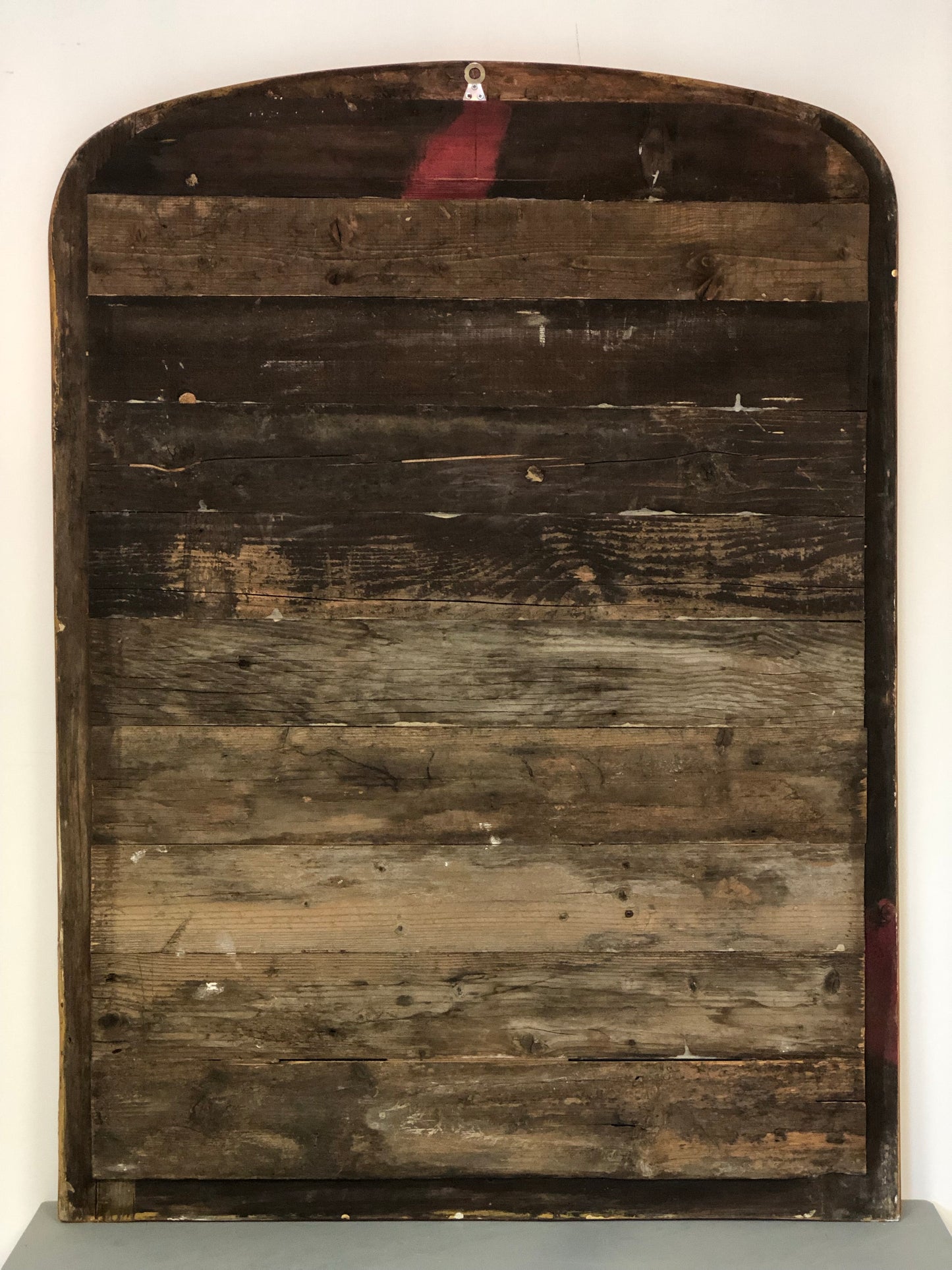 Lombard gold leaf mirror with floral engravings. 19th century