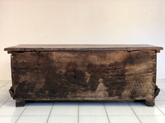 Cassapanca lombarda cremonese . XVII secolo (rare dimensioni )