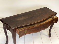 Tavolo Consolle in noce . Verona XVIII secolo