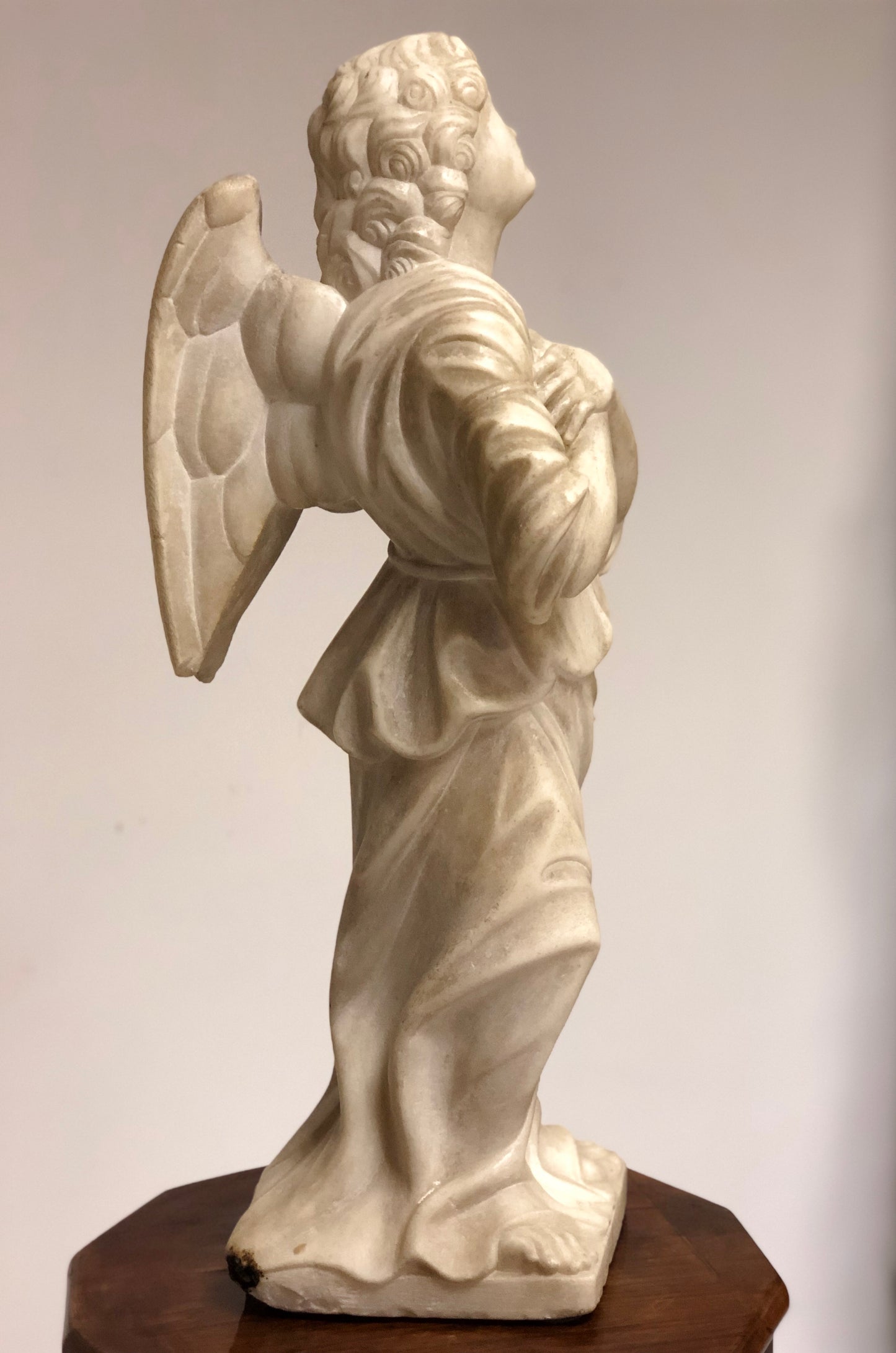 Angel in ecstasy Carrara marble. Late 18th century