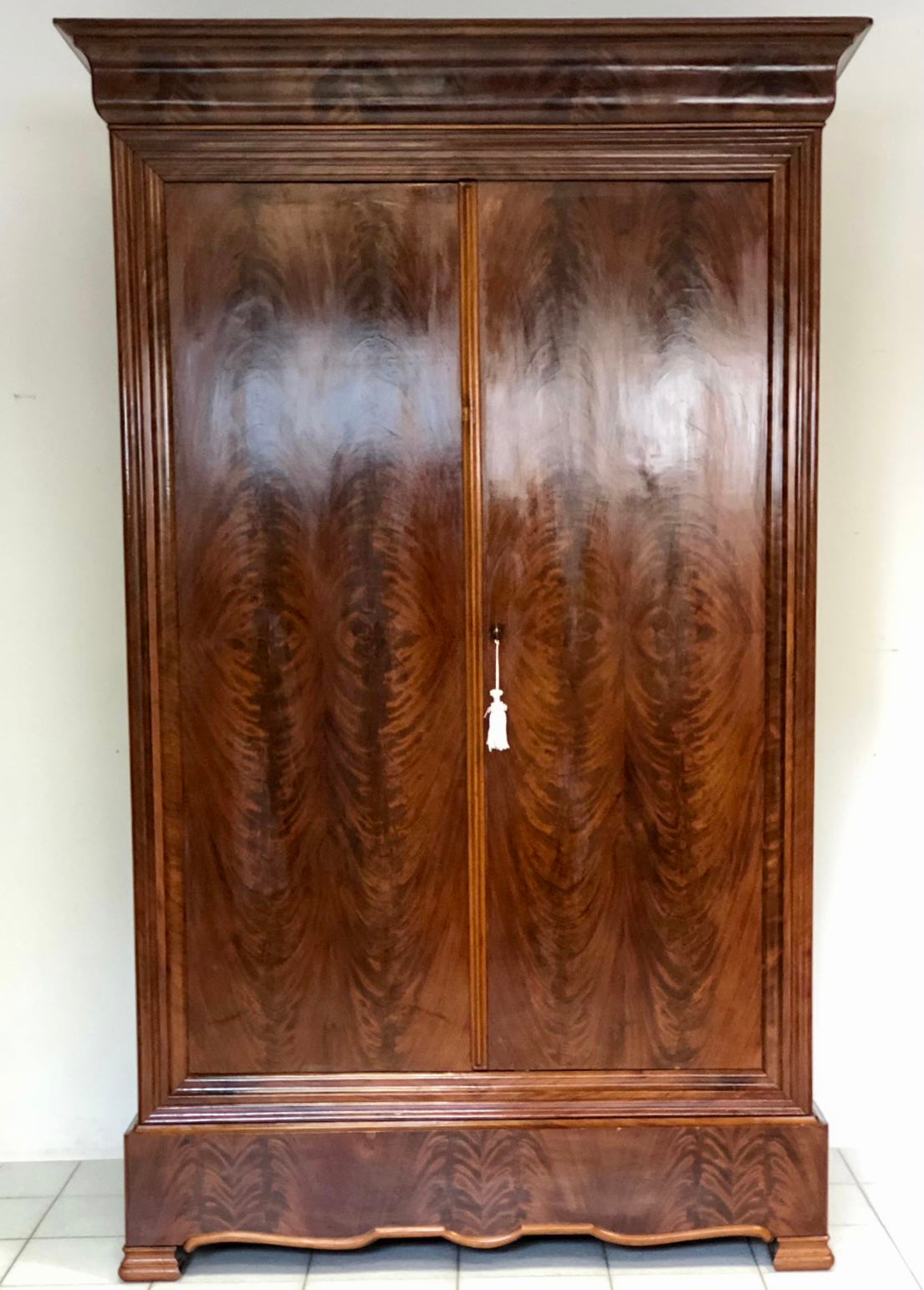 Charles X cabinet. 19th century. Restored