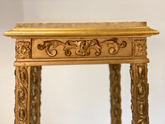 Colonna portavaso in legno intagliato e dorato. Metà 800