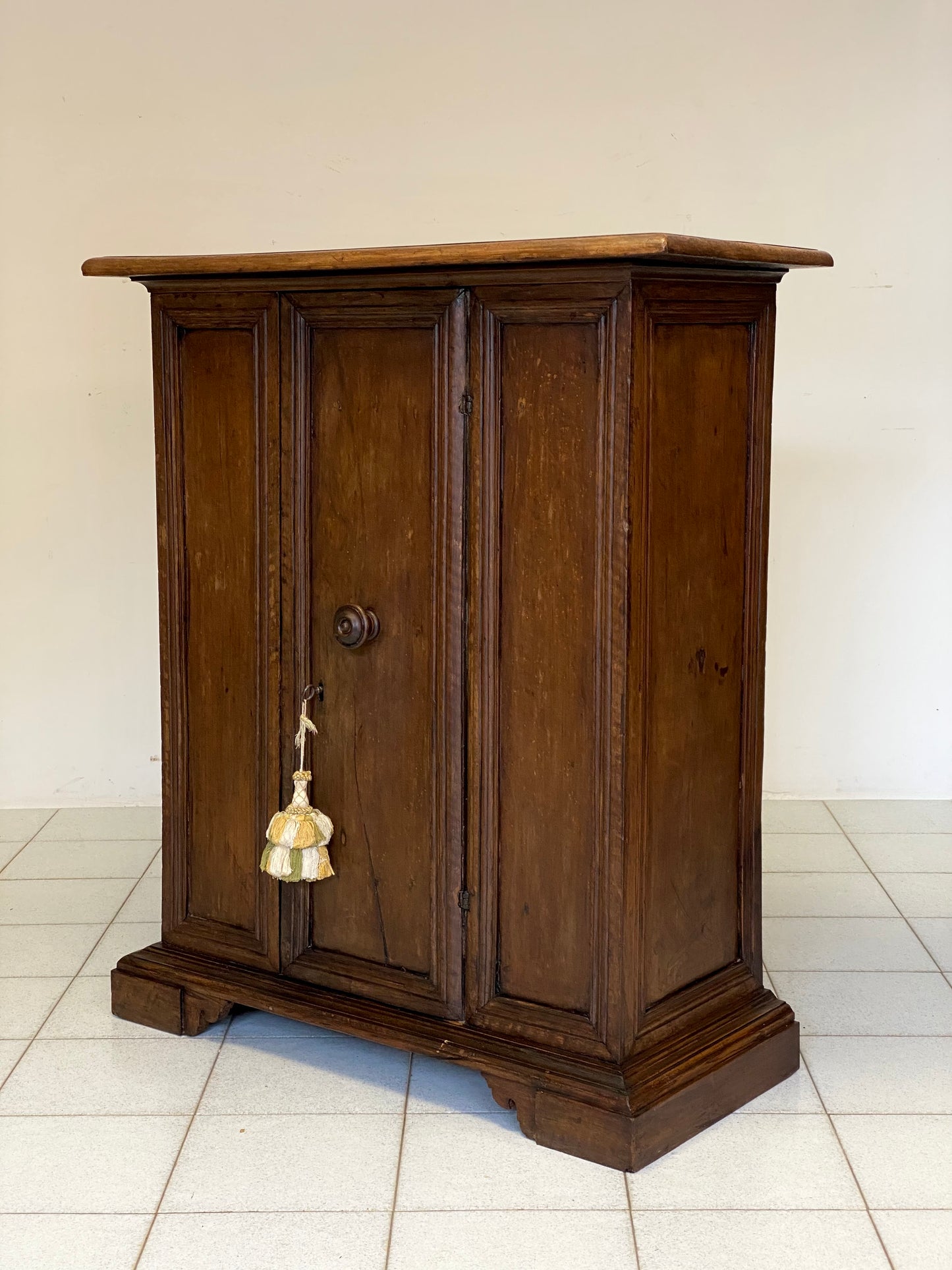 Stipo credenza Luigi XIV . Emilia XVII secolo