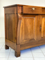 Credenza impero in noce con colonne a bretelle