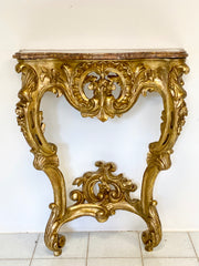 Consolles in legno intagliato e dorato. Luigi XV