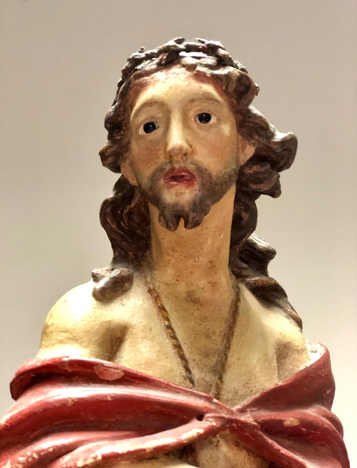 Standing Christ, polychrome wood, glass eyes. Early 18th century