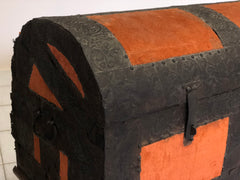 Baule legno lamierino tessuto . Venezia fine XVII secolo