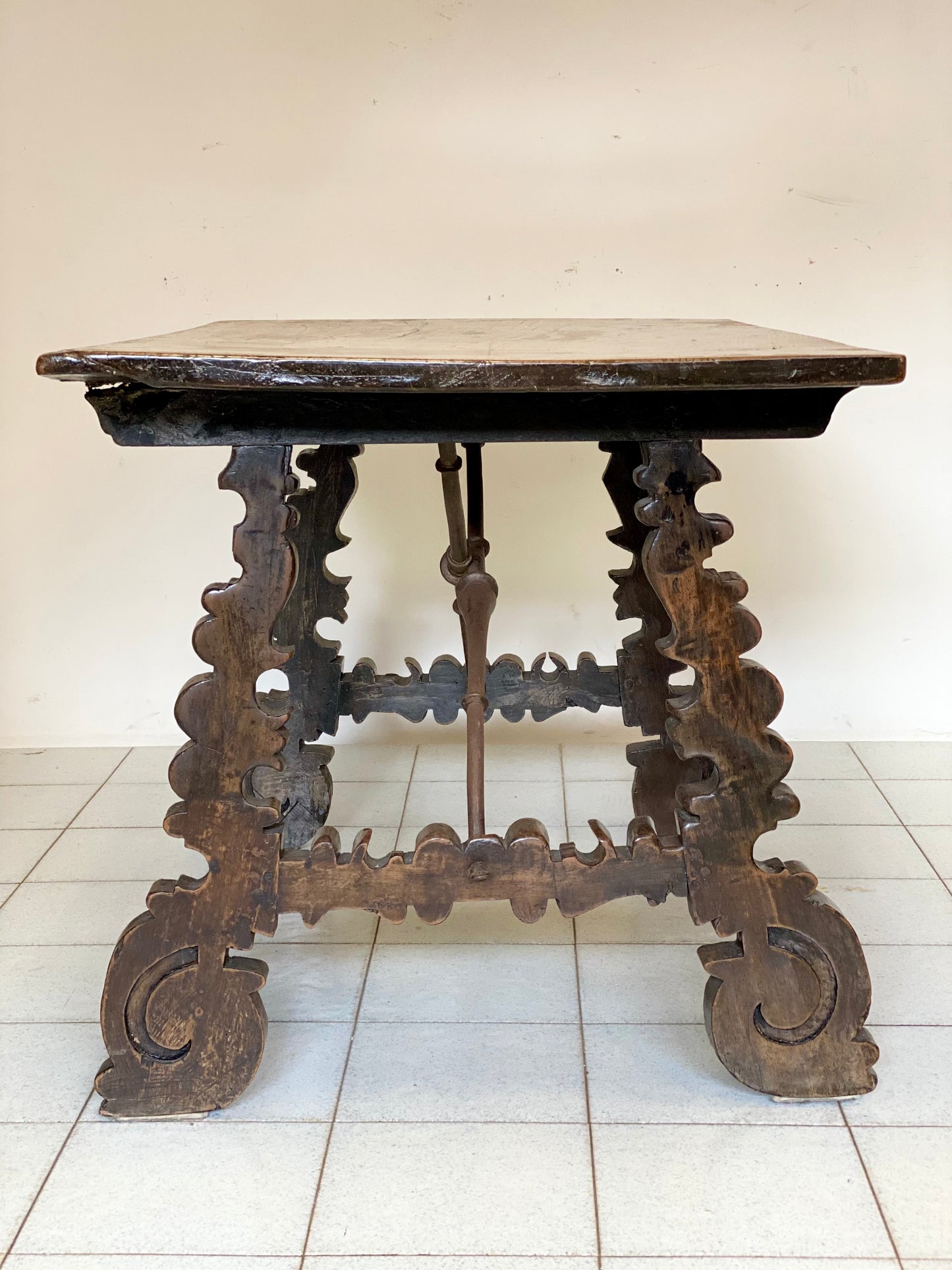 Tavolo fratino Luigi XIV . XVII secolo