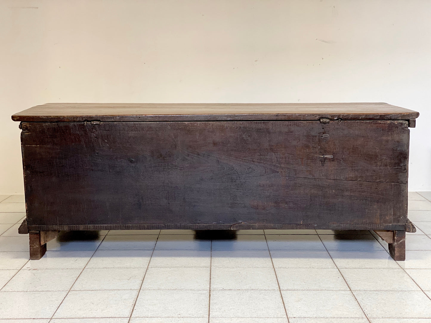 Walnut chest from the Veneto area. Mid-17th century