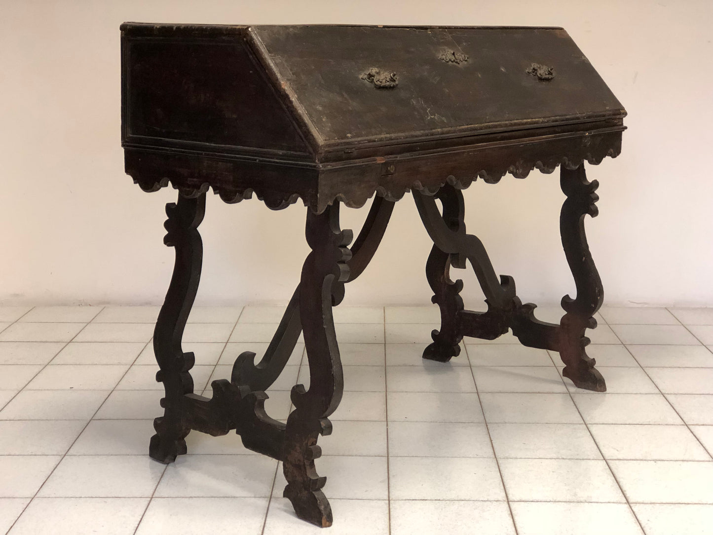 Drop-leaf desk Saint Philip Louis XIV