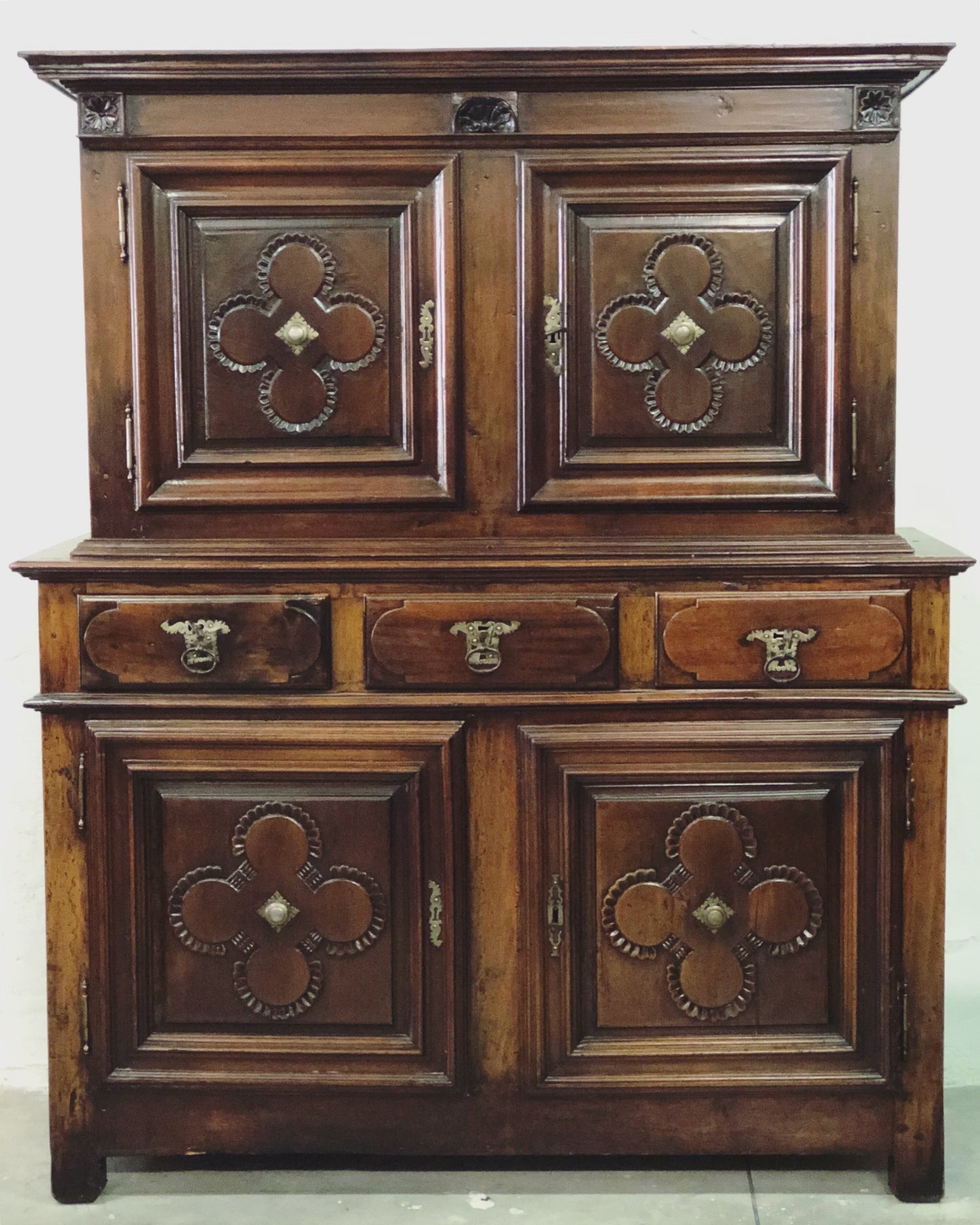 Credenza doppio corpo XVII secolo