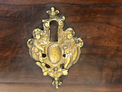 Canterano Emiliano in noce . Bologna XVII secolo