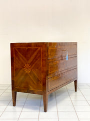 Cassettone Luigi XVI Verona Padova XVIII secolo