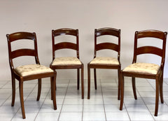 Gruppo di quattro sedie in noce emiliane Carlo X .
