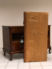 Cassettone in noce . Verona XVIII secolo