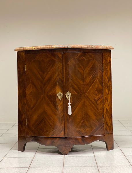 Cantonale lastronato bombato due porte . Luigi XV