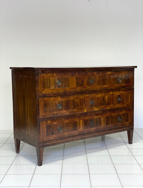 Cassettone Luigi XVI . Emilia Modena fine XVIII secolo