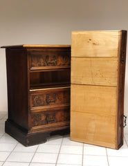 Canterano noce e radica . Modena Reggio . Luigi XIV