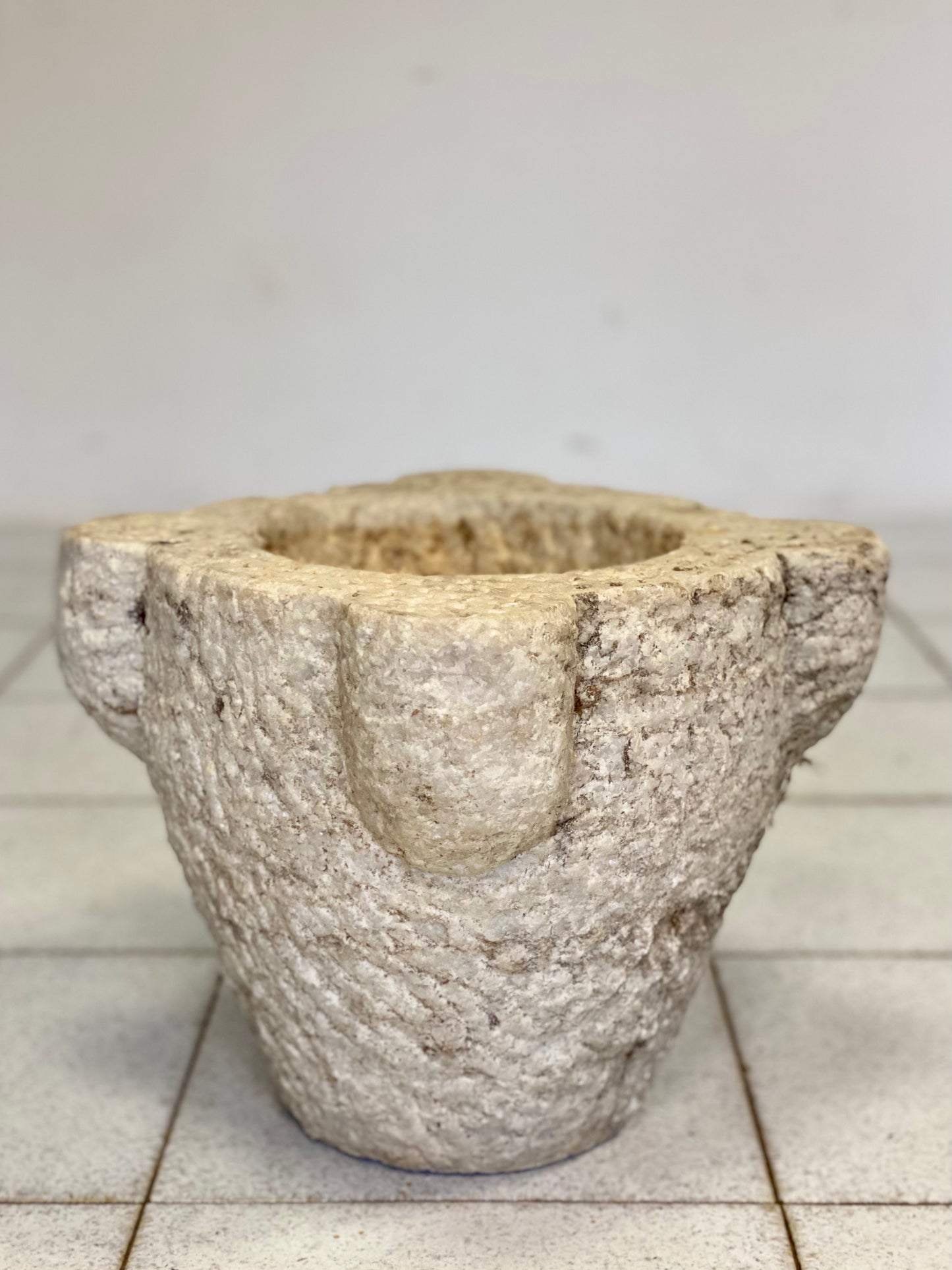 Mortaio in marmo . Inizio XIX secolo