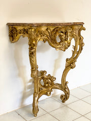 Consolles in legno intagliato e dorato. Luigi XV