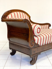 Dormeuse da centro Carlo X noce lombarda ( restaurata )