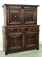 Credenza doppio corpo XVII secolo