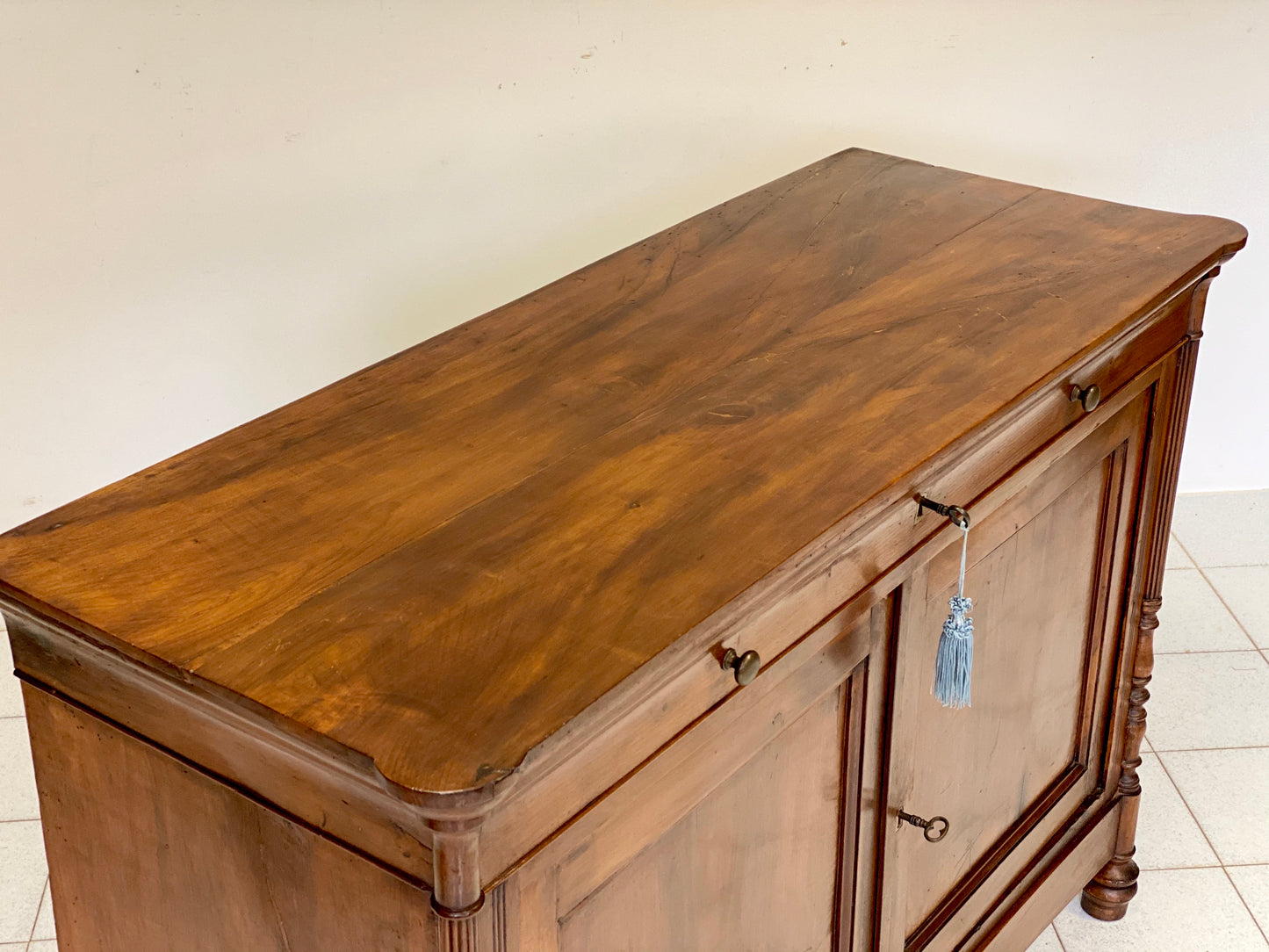 Credenza Carlo X noce Emilia metà XIX secolo