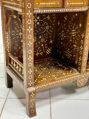 Credenza con poltroncina intarsiata alla maniera Adriano Brambilla fine XIX secolo