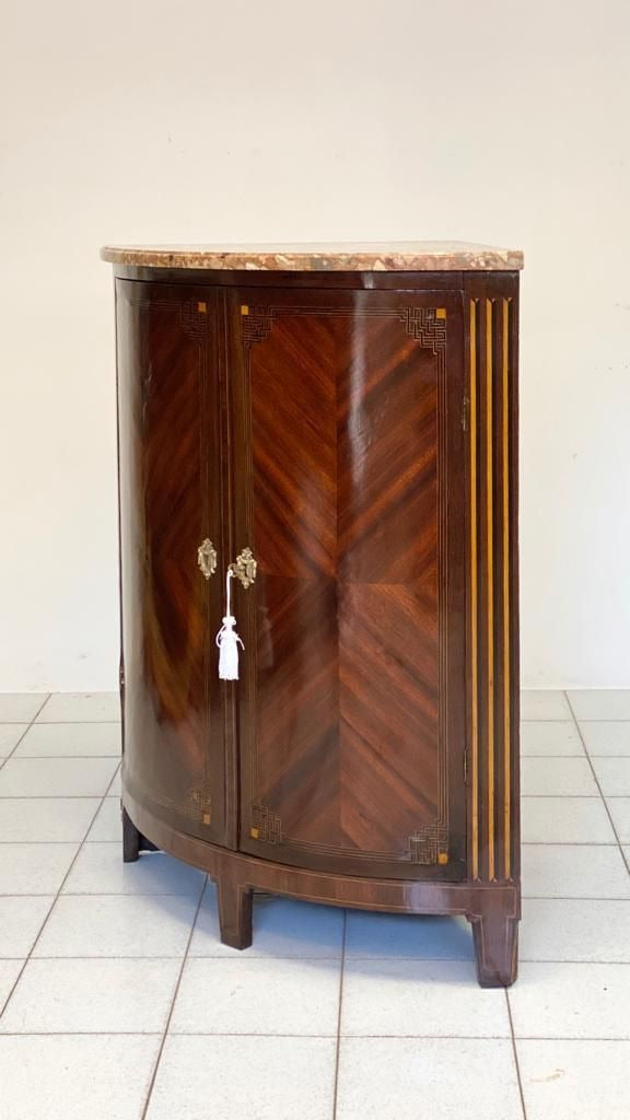 Angoliera bombata due porte epoca fine XVIII secolo