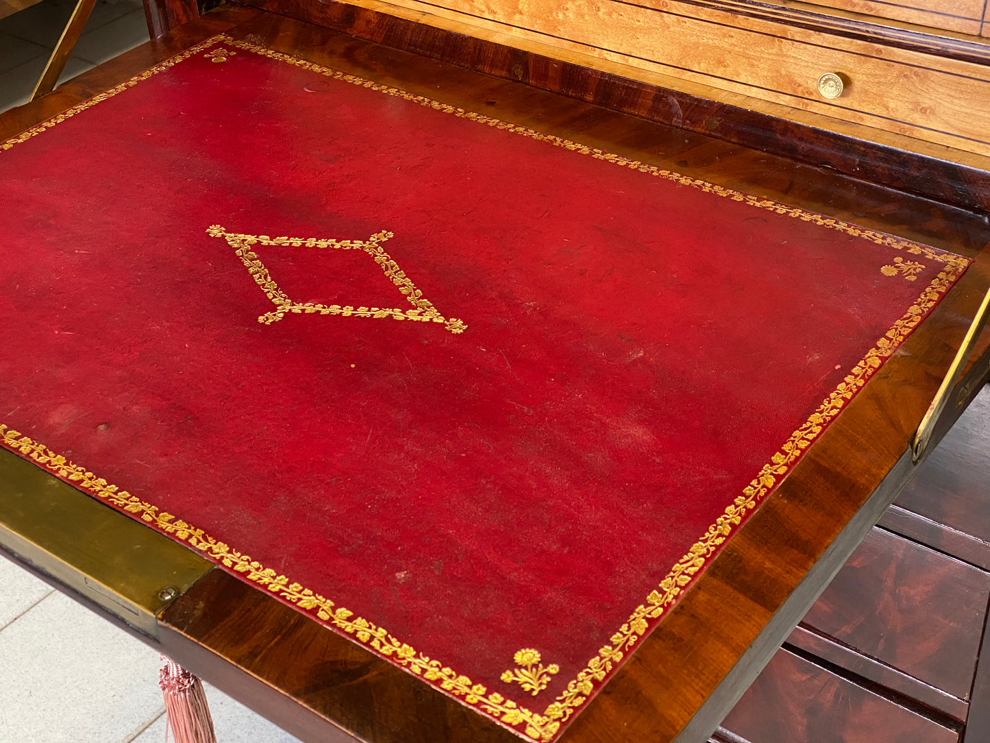 Charles X Secretaries in mahogany feather. 19th century. Restored
